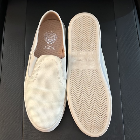 Vince Camuto white slip-on sneakers - Picture 5 of 5